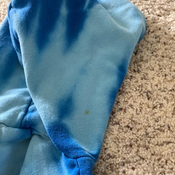 Meet Your Posher! - Picture 3 of 4